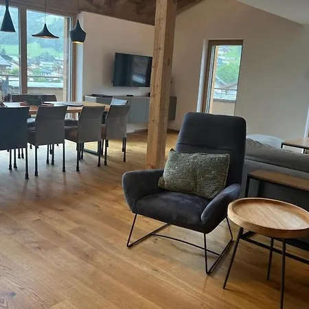 Apartment 4br Penthouse In Luis Kaprun